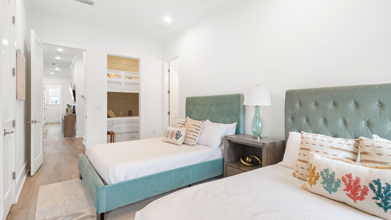 Photo of Bedroom in Gulfview Heights