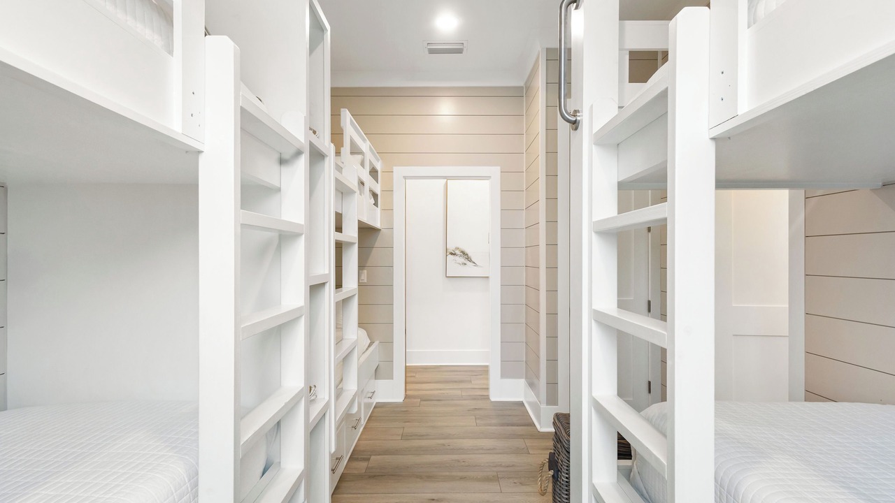Photo of Bedroom in Gulfview Heights