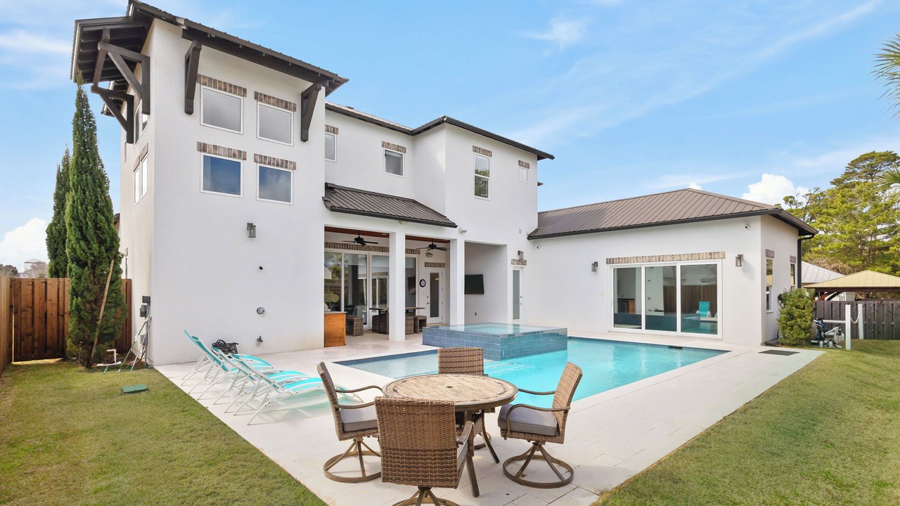 Photo of Outdoor in Gulfview Heights