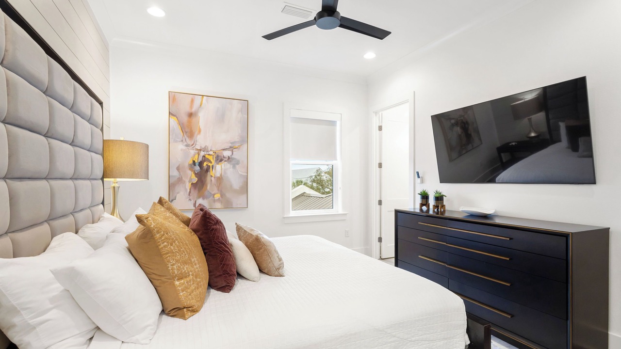 Photo of Bedroom in Gulfview Heights