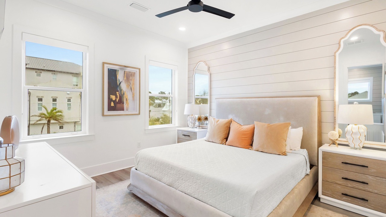 Photo of Bedroom in Gulfview Heights