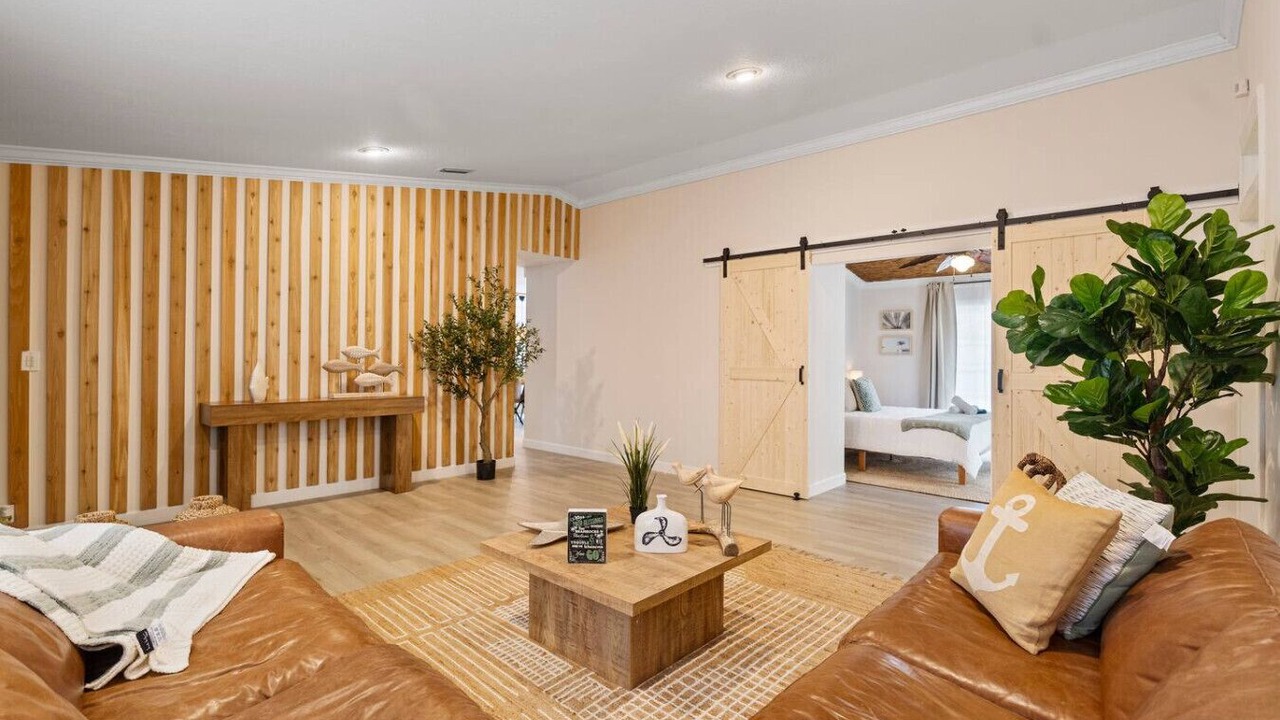 Photo of Livingroom in University Park
