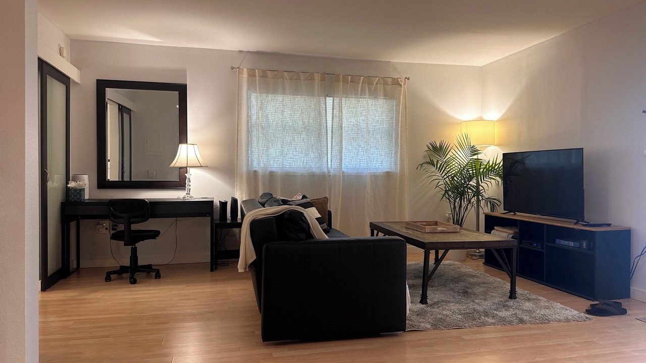 Photo of Livingroom in Oakford Park