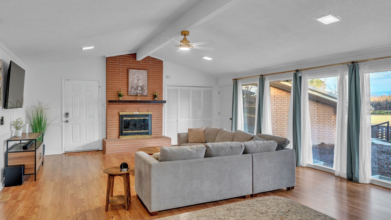 Photo of Livingroom in East Dublin