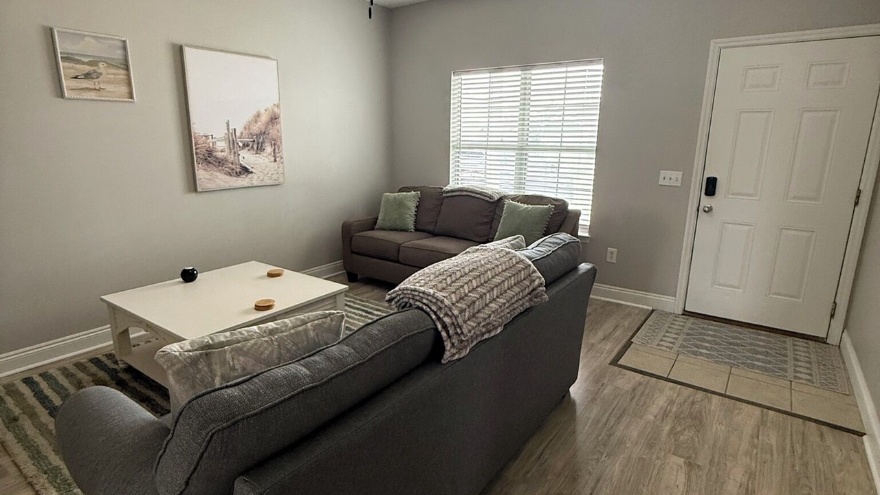 Photo of Livingroom in Upper Grand Lagoon