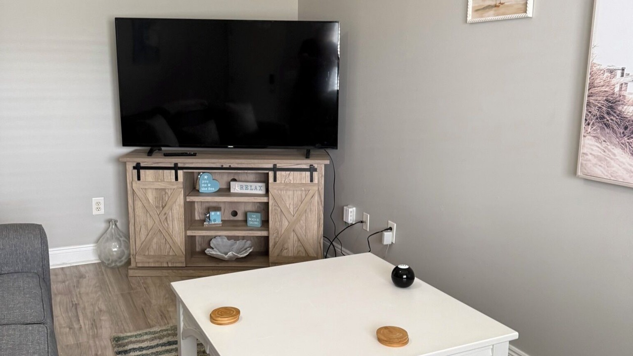 Photo of Livingroom in Upper Grand Lagoon