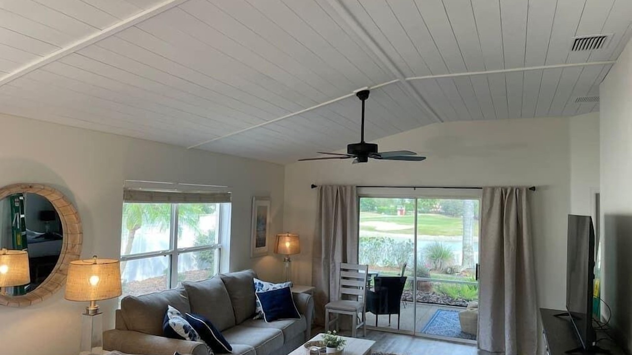 Photo of Livingroom in Villas of Greenwood