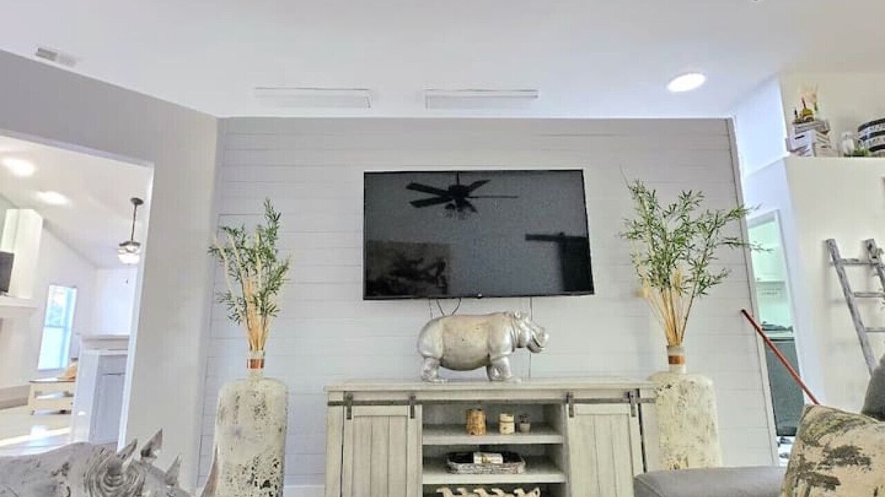 Photo of Livingroom in Wesley Chapel