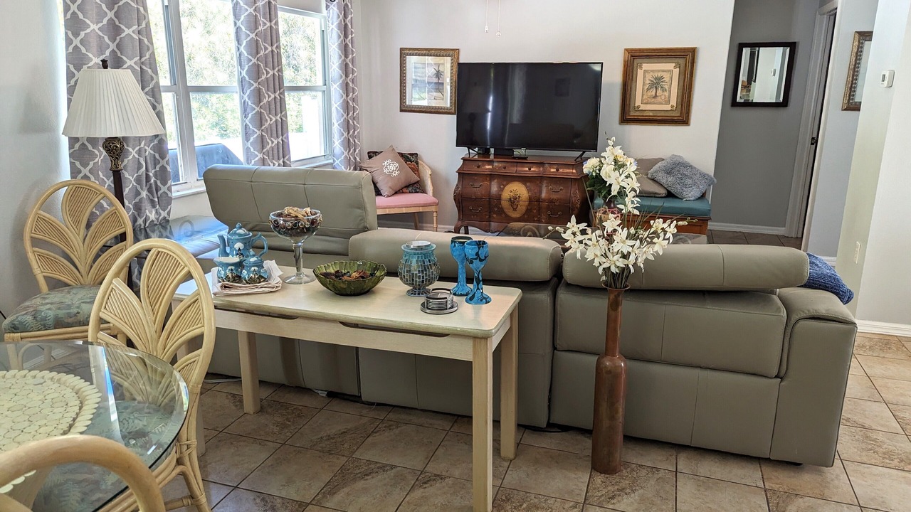 Photo of Livingroom in New Port Richey East