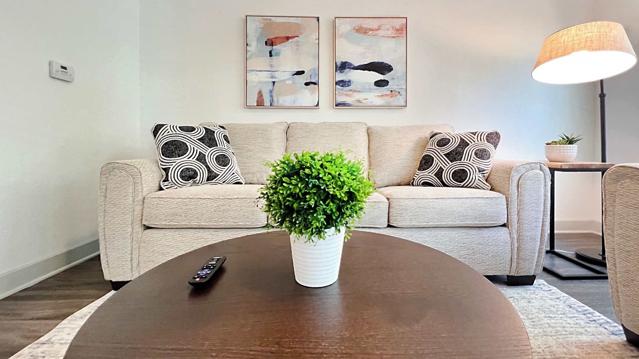Photo of Livingroom in Carver City - Lincoln Gardens