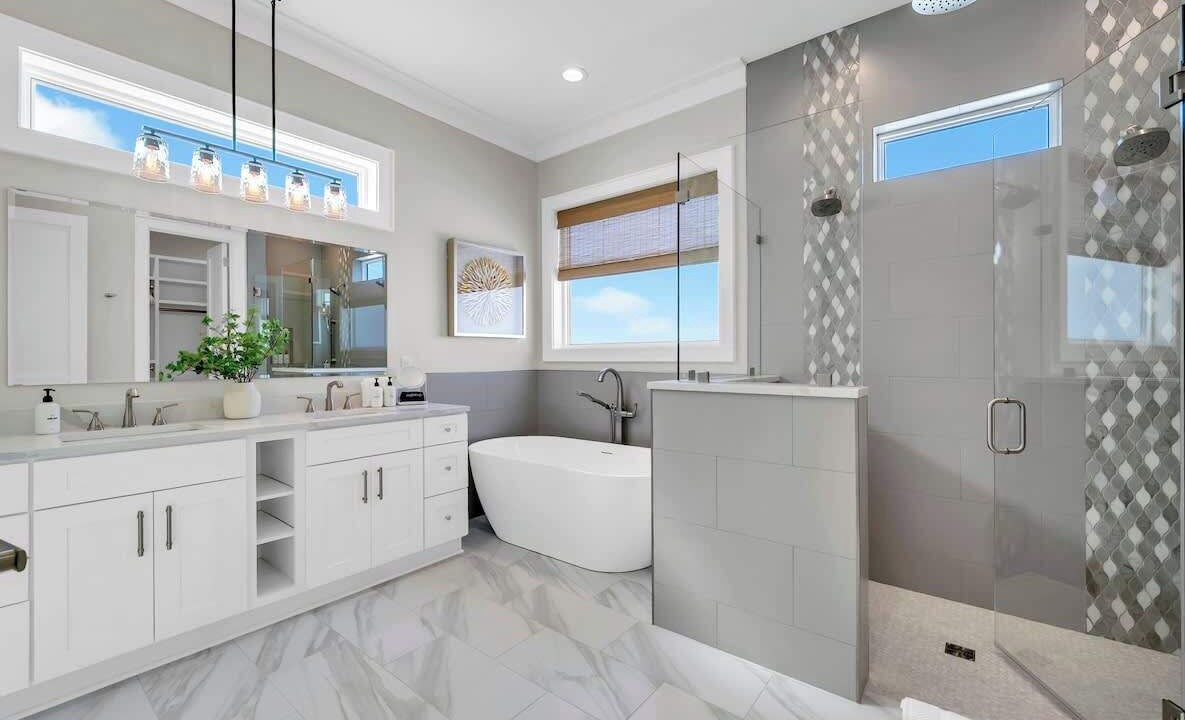 Photo of Bathroom in Gulfview Heights