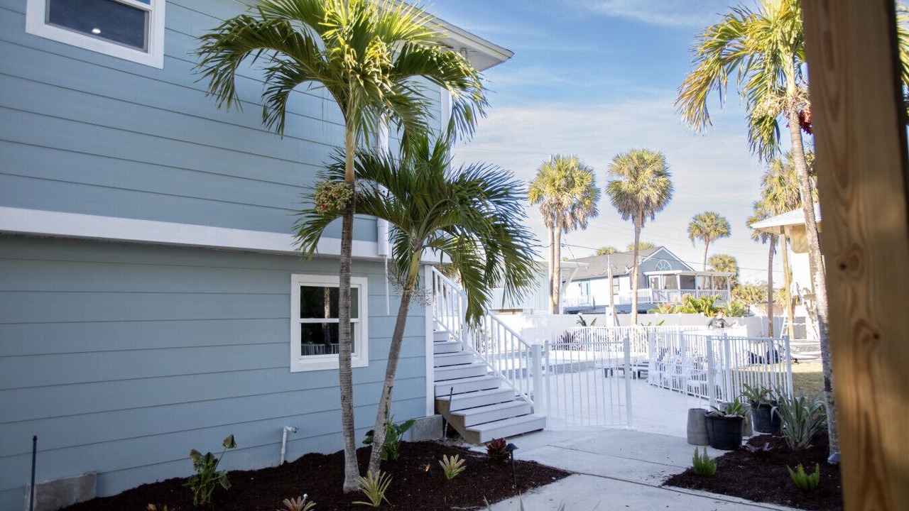Photo of Patio Balcony in Mid Island