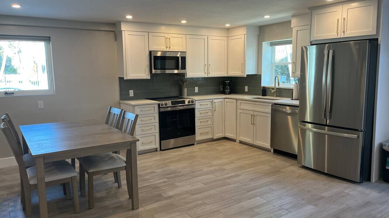Photo of Kitchen in Mid Island