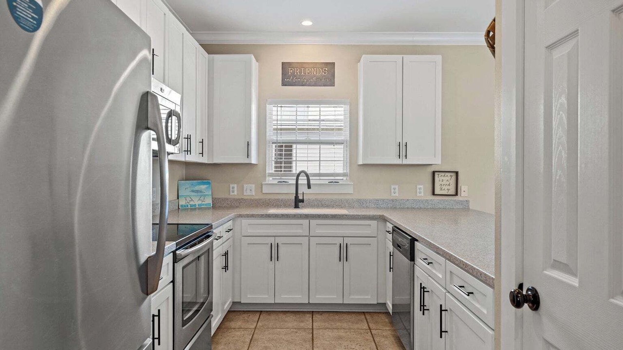 Photo of Kitchen in Gulfview Heights