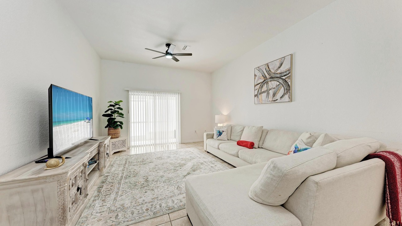 Photo of Livingroom in Warm Mineral Springs