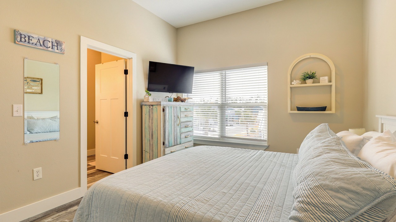 Photo of Bedroom in Steinhatchee