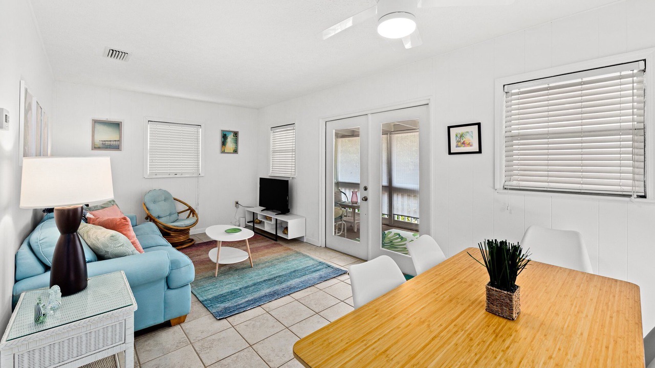 Photo of Bedroom in Laguna Beach Estates