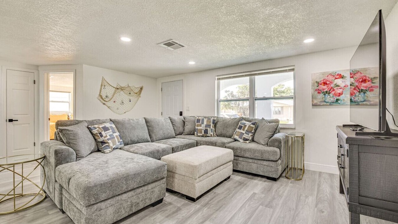 Photo of Livingroom in Holiday Lake Estates