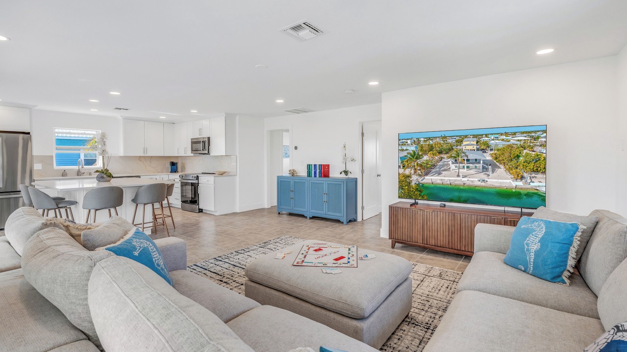 Photo of Livingroom in Pine Channel Estates