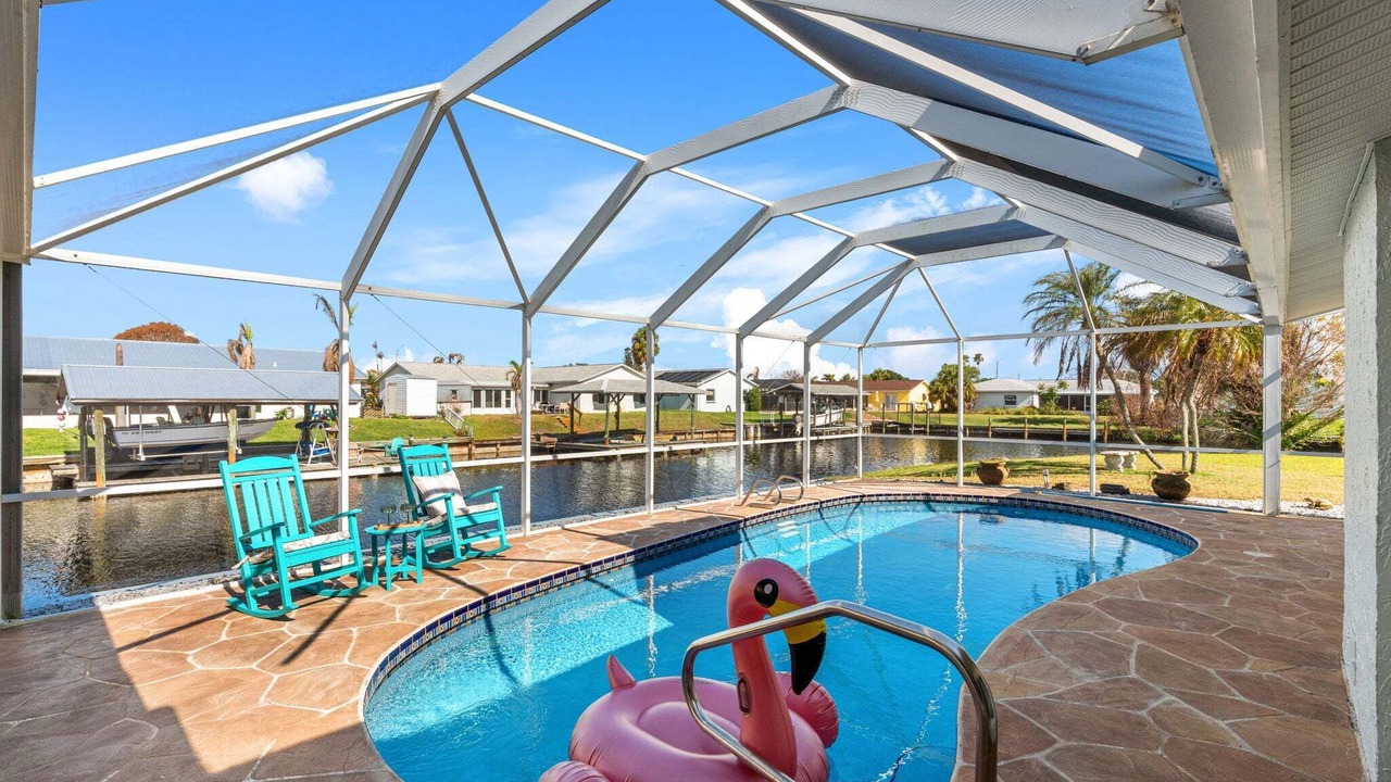 Photo of Outdoor in Surfside Estates