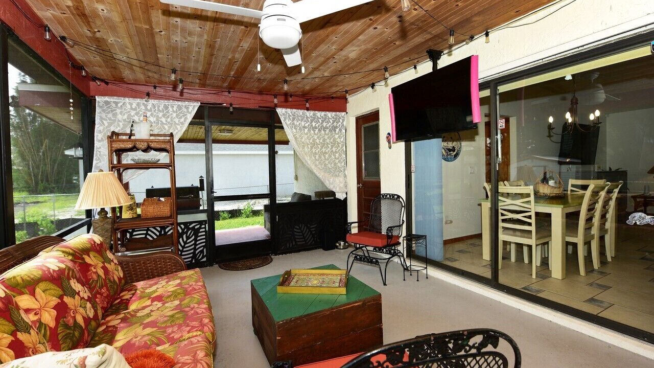 Photo of Livingroom in Indian River Estates