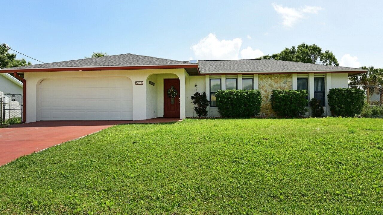 Photo of Outdoor in Indian River Estates