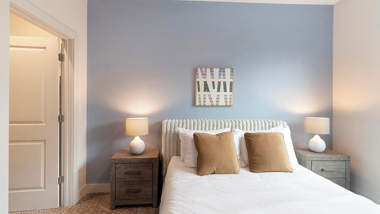 Photo of Bedroom in Florida Center