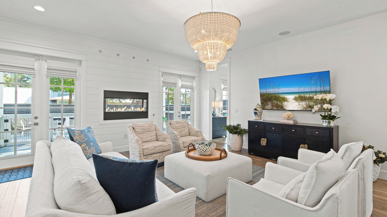 Photo of Livingroom in Gulfview Heights