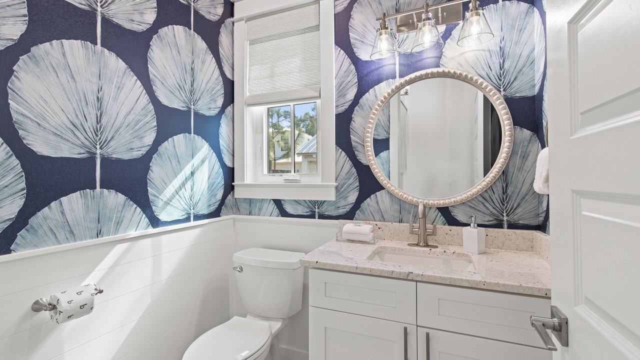 Photo of Bathroom in Gulfview Heights