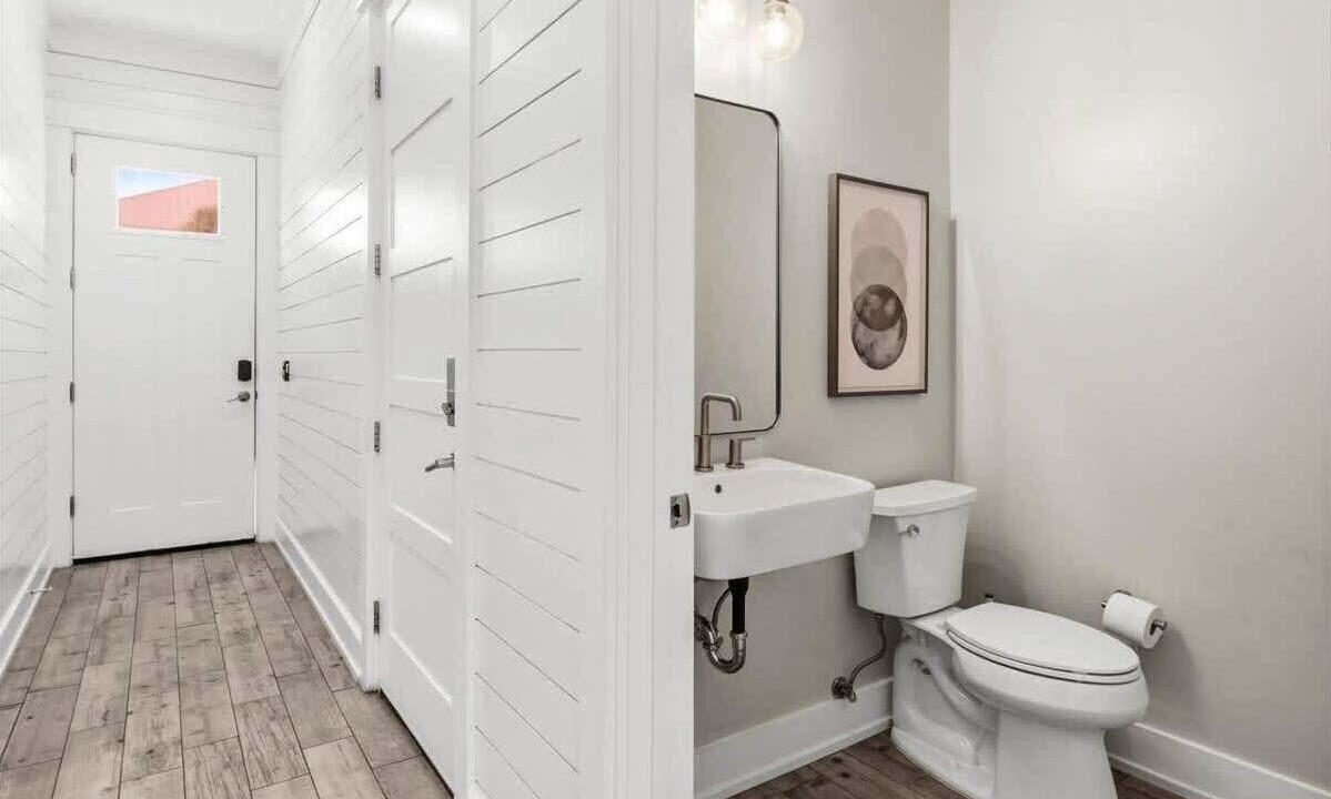 Photo of Bathroom in Bid-a-wee Beach