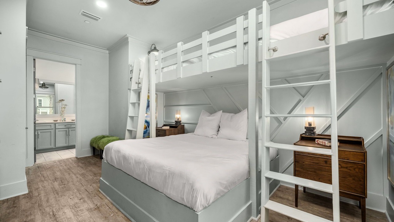 Photo of Bedroom in Gulf Lagoon Beach