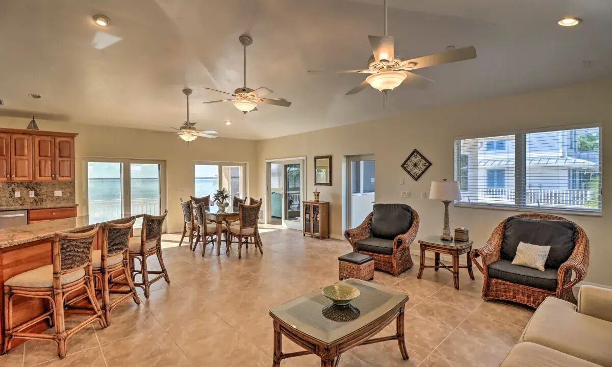 Photo of Livingroom in Sugarloaf Shores