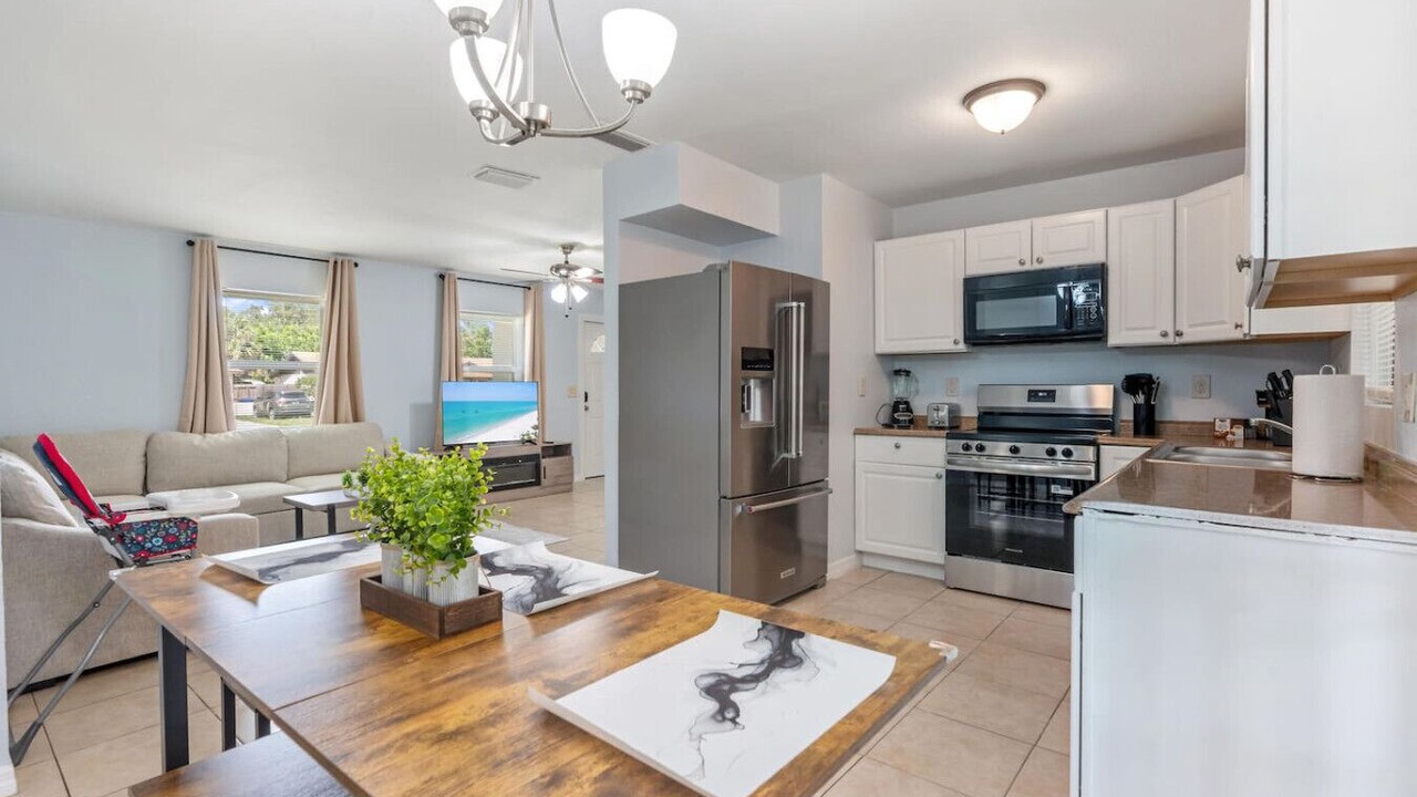 Photo of Kitchen in Bearss Plaza
