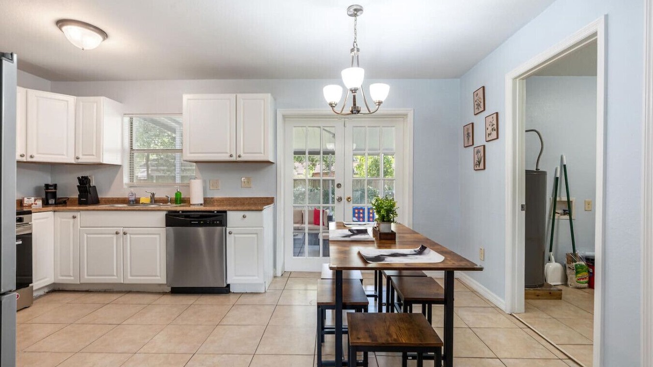 Photo of Kitchen in Bearss Plaza