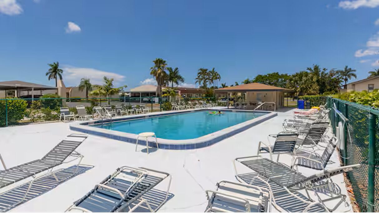 Photo of Outdoor in Cypress Lake