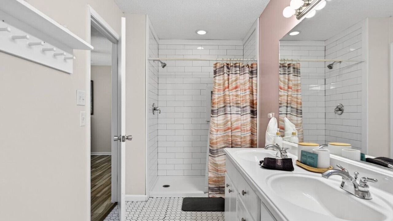 Photo of Bathroom in Holiday Beach