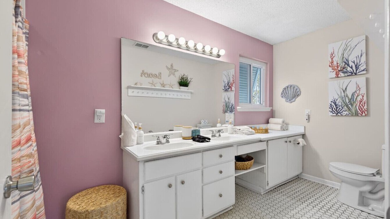 Photo of Bathroom in Holiday Beach