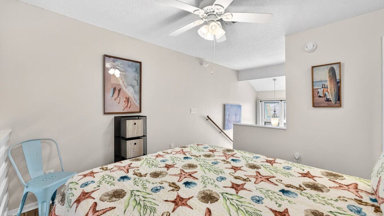 Photo of Bedroom in Holiday Beach