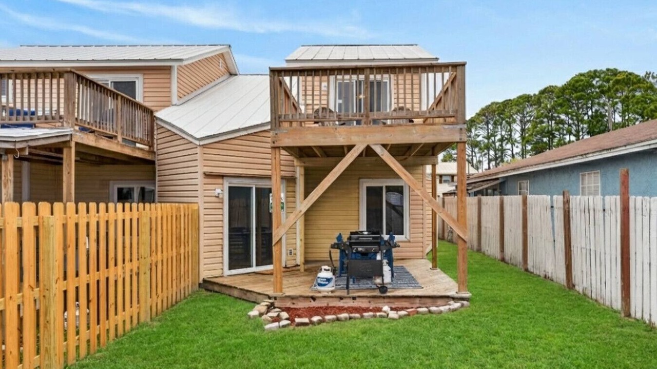 Photo of Patio Balcony in Holiday Beach