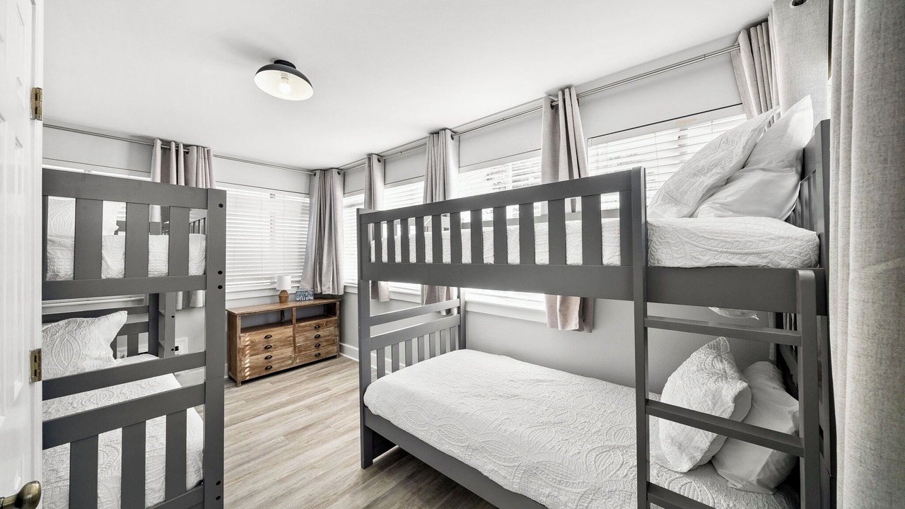 Photo of Bedroom in Crystal Beach