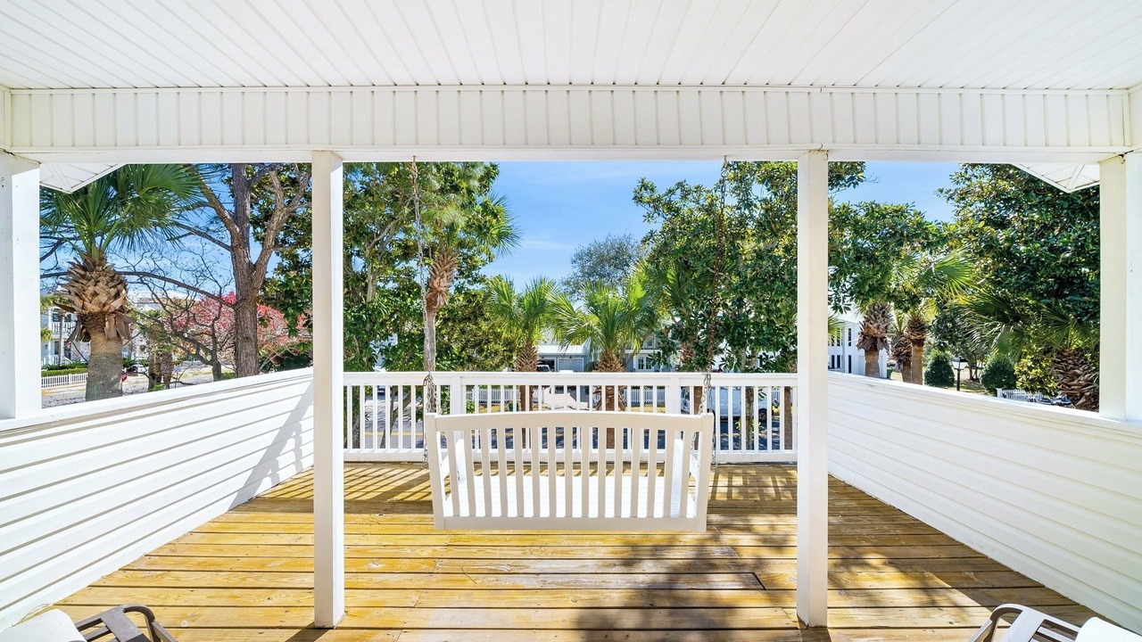 Photo of Patio Balcony in Crystal Beach