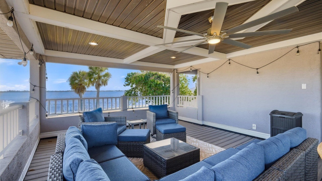 Photo of Patio Balcony in Charlotte Harbor