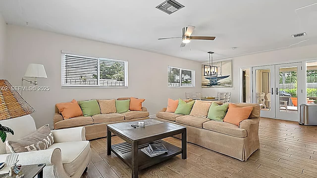 Photo of Livingroom in Tequesta