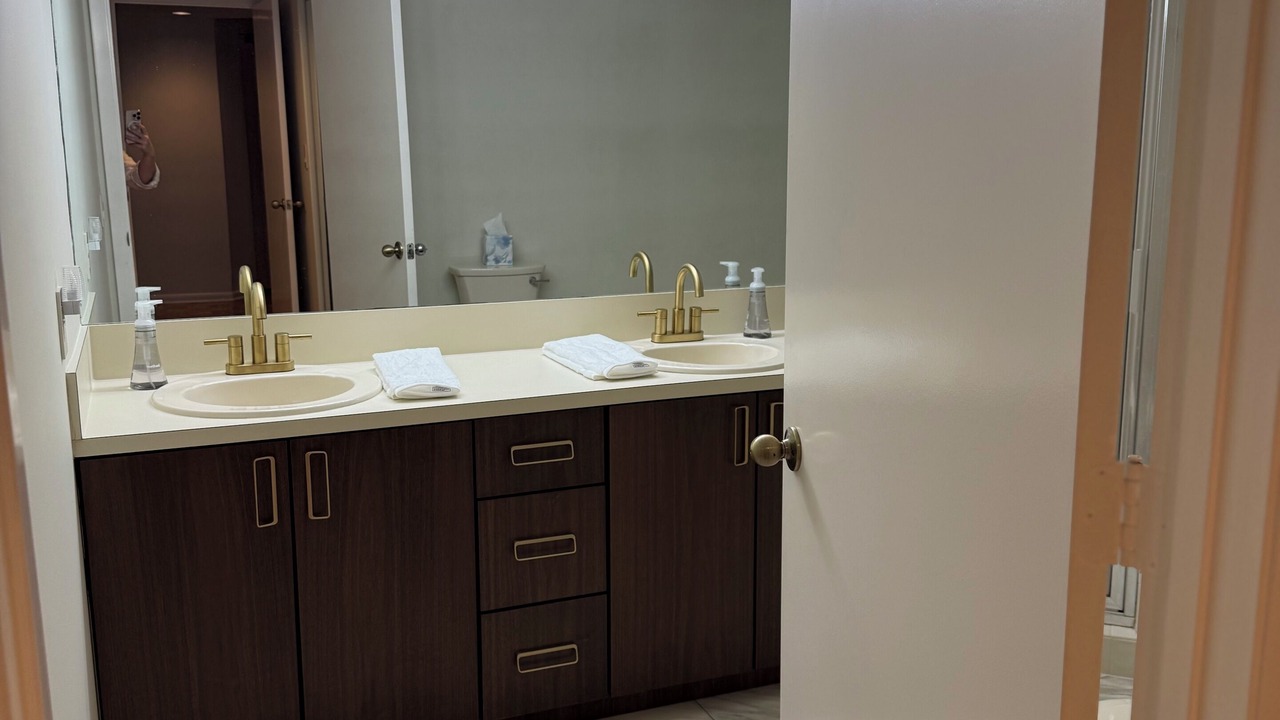 Photo of Bathroom in Hypoluxo