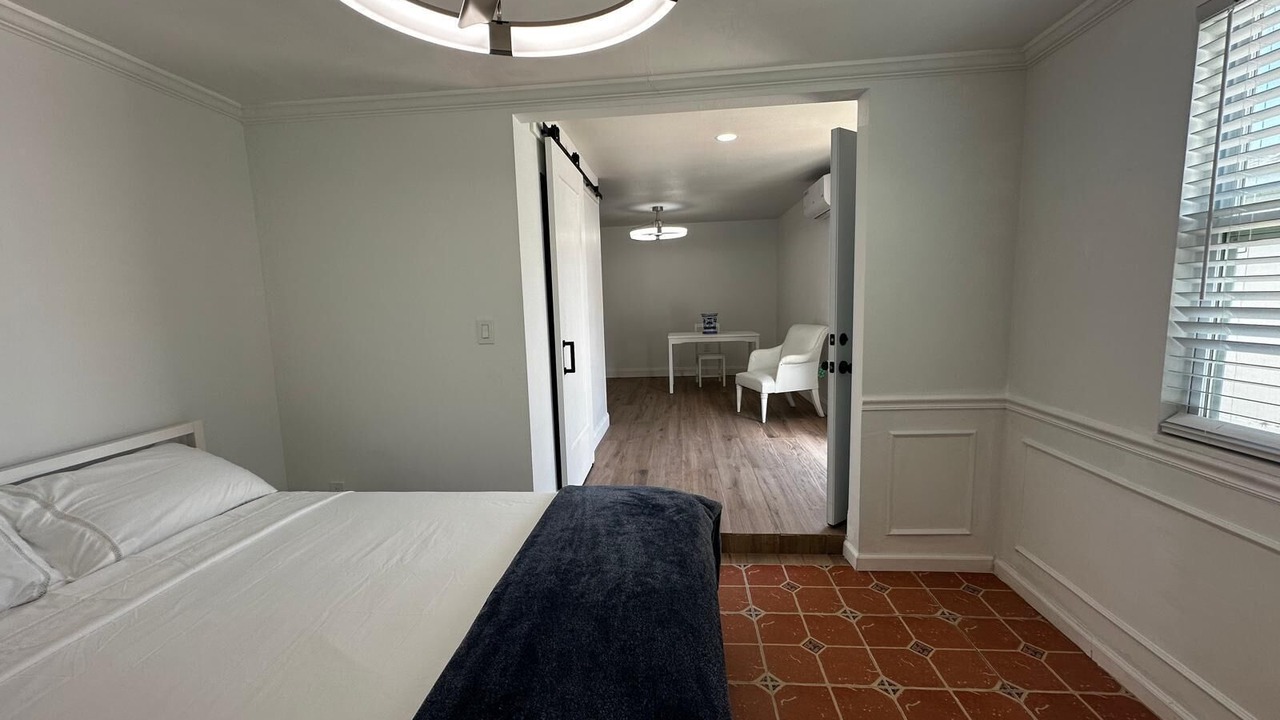 Photo of Bedroom in Bearss Plaza