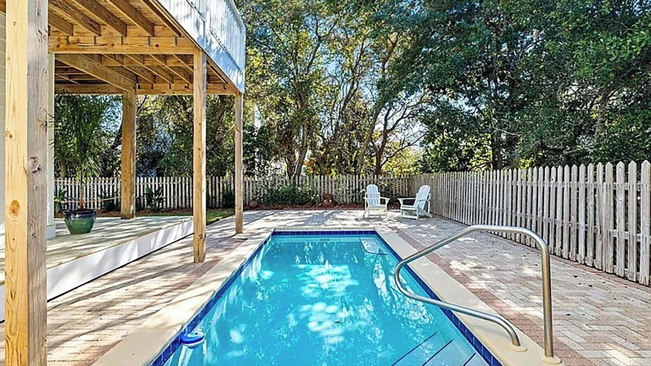 Photo of Outdoor in Gulfview Heights