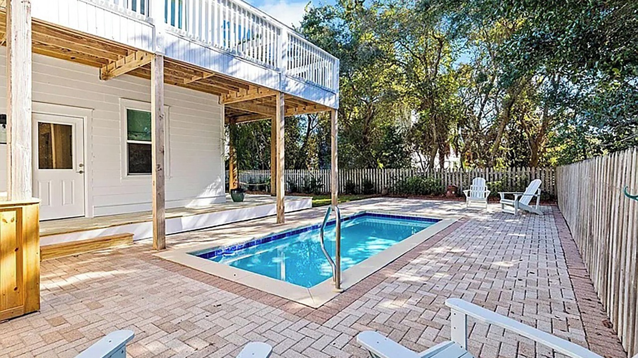 Photo of Outdoor in Gulfview Heights
