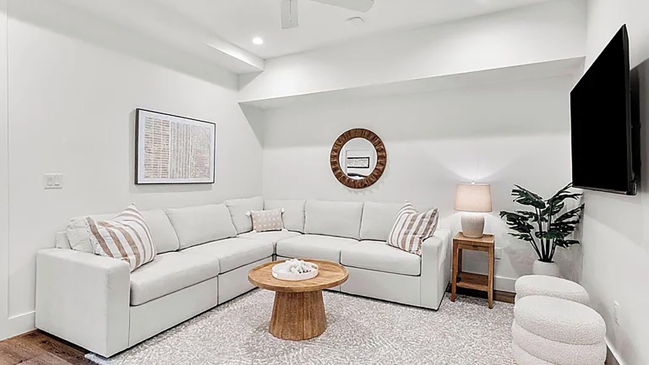 Photo of Livingroom in Gulfview Heights