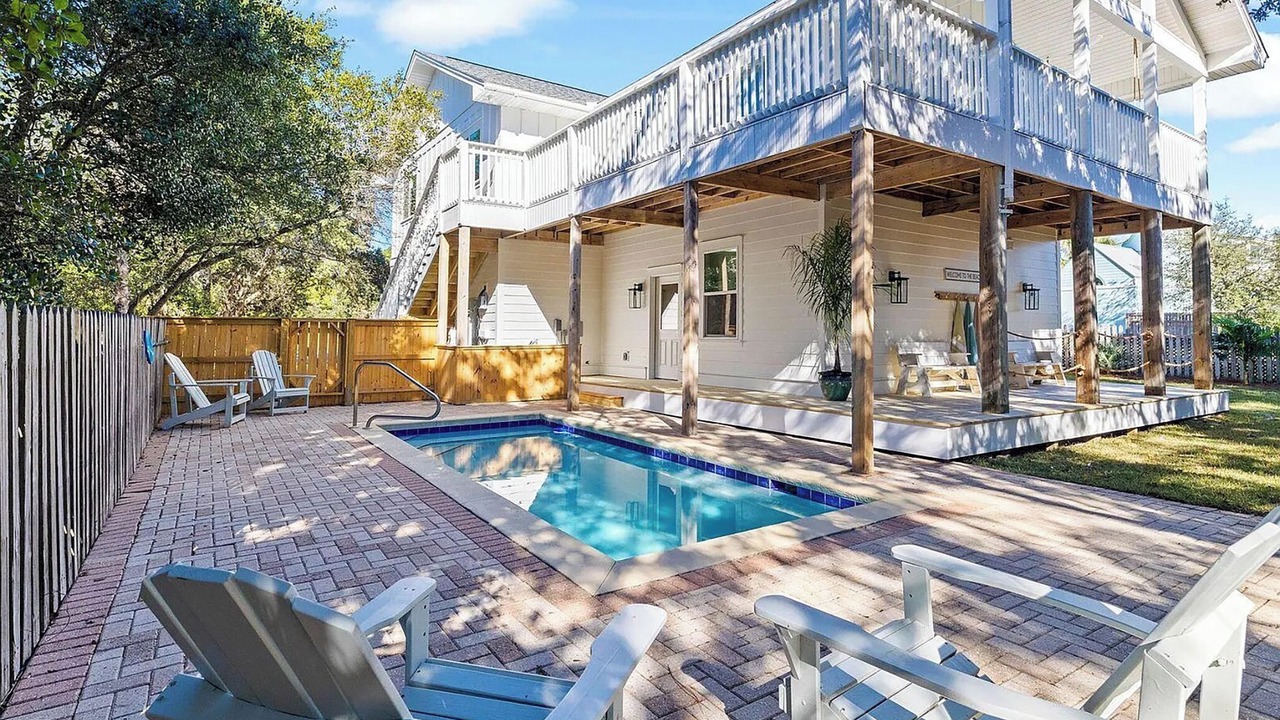 Photo of Outdoor in Gulfview Heights