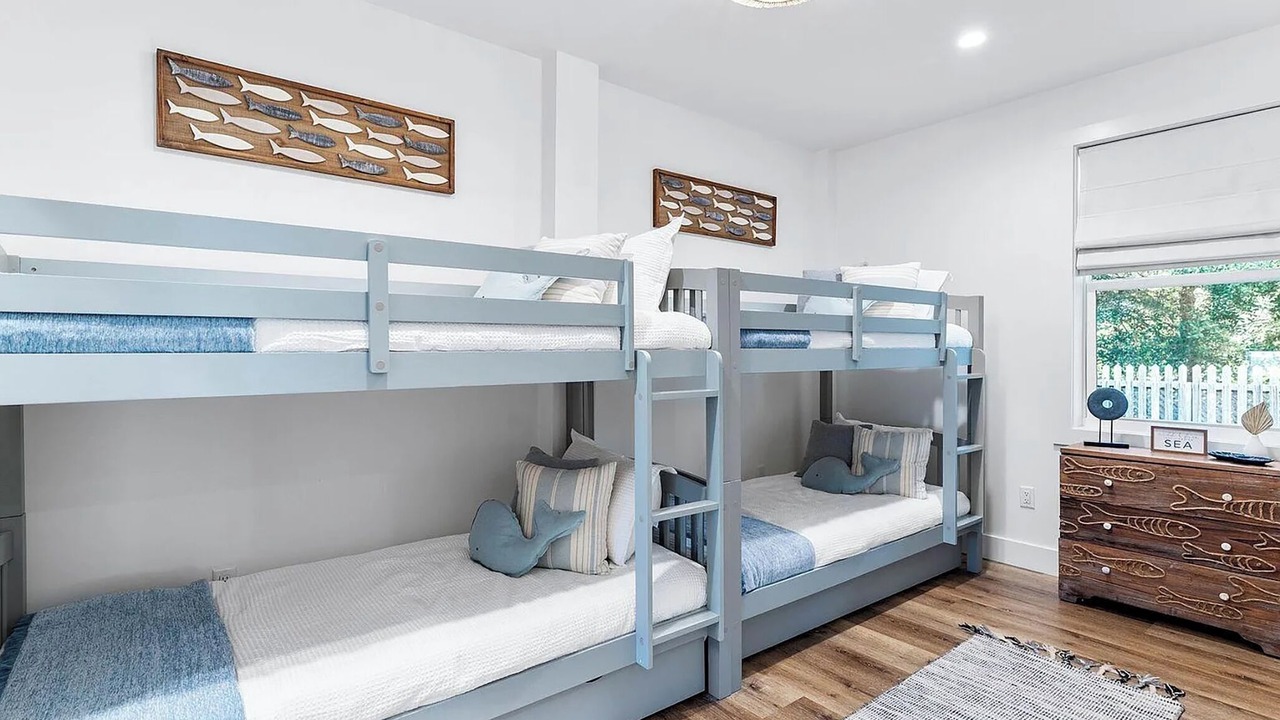 Photo of Bedroom in Gulfview Heights